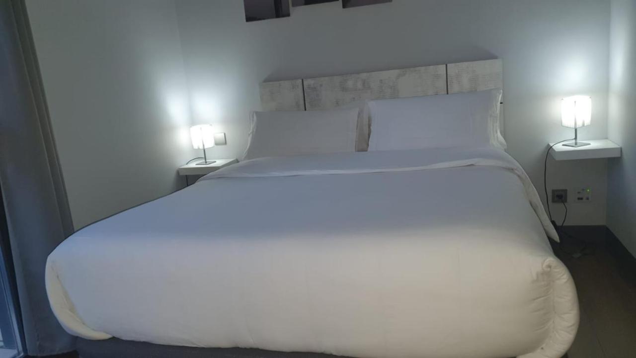 H La Cabana Pozuelo de Alarcón Εξωτερικό φωτογραφία