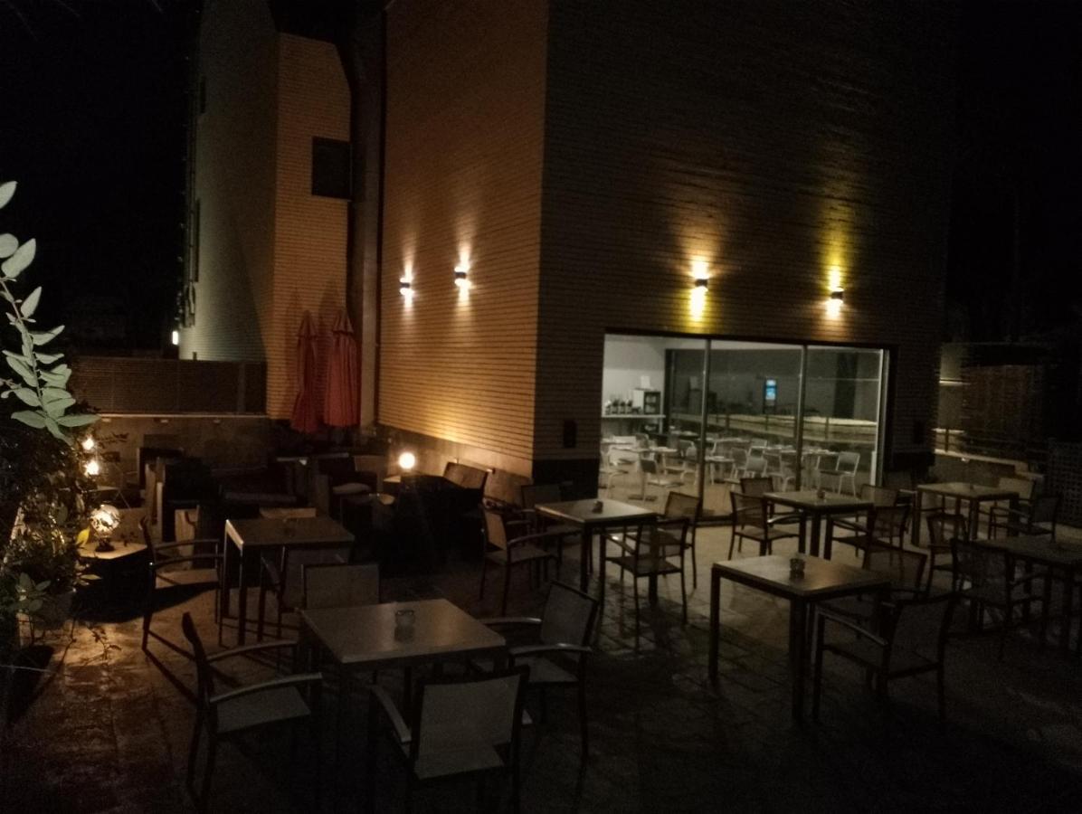H La Cabana Pozuelo de Alarcón Εξωτερικό φωτογραφία