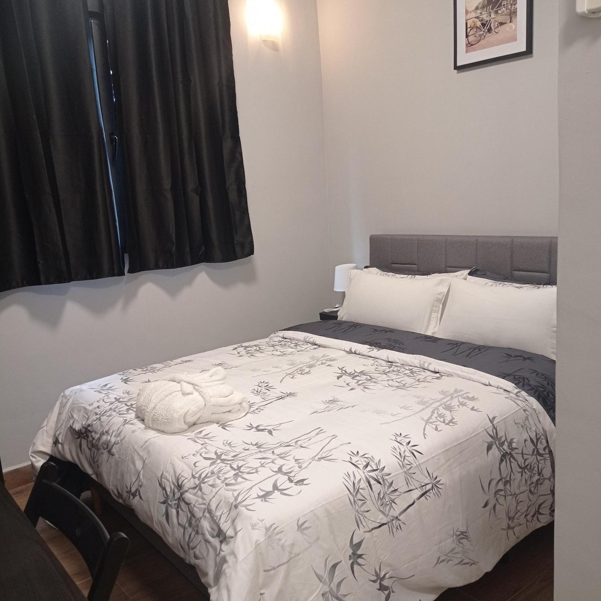 H La Cabana Pozuelo de Alarcón Εξωτερικό φωτογραφία