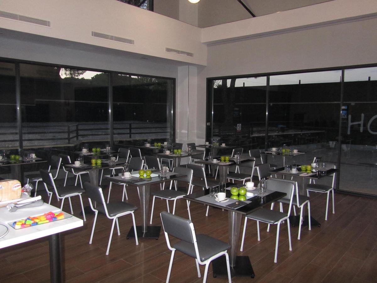 H La Cabana Pozuelo de Alarcón Εξωτερικό φωτογραφία