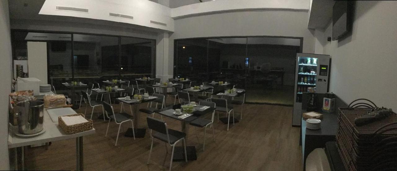 H La Cabana Pozuelo de Alarcón Εξωτερικό φωτογραφία