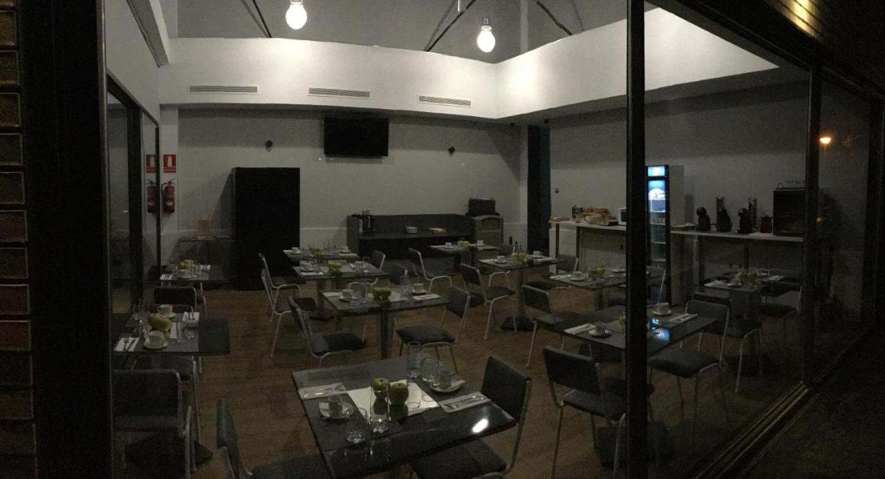 H La Cabana Pozuelo de Alarcón Εξωτερικό φωτογραφία