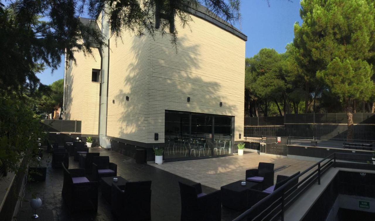 H La Cabana Pozuelo de Alarcón Εξωτερικό φωτογραφία
