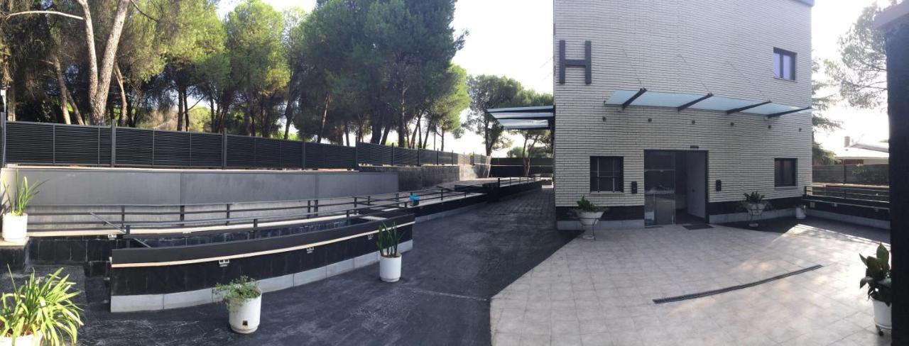 H La Cabana Pozuelo de Alarcón Εξωτερικό φωτογραφία